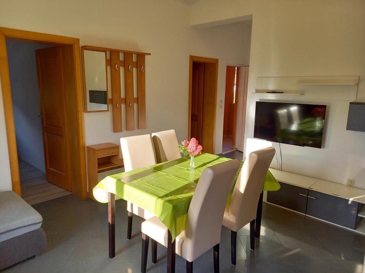 Apartment Valerija Baška Eksteriør billede