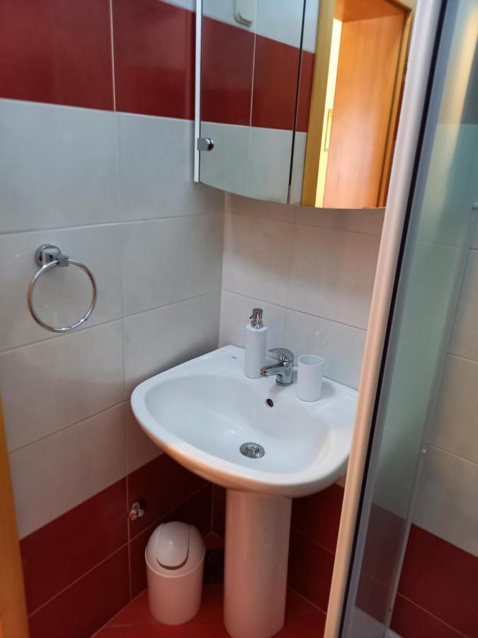 Apartment Valerija Baška Eksteriør billede