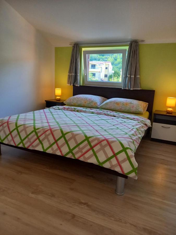 Apartment Valerija Baška Eksteriør billede
